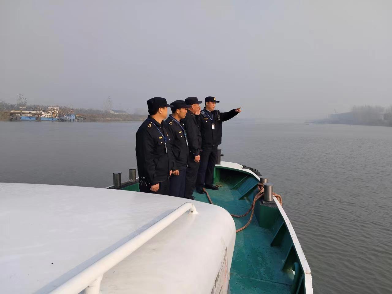 盐城巡查+救援拧紧冬季水上交通安全阀
